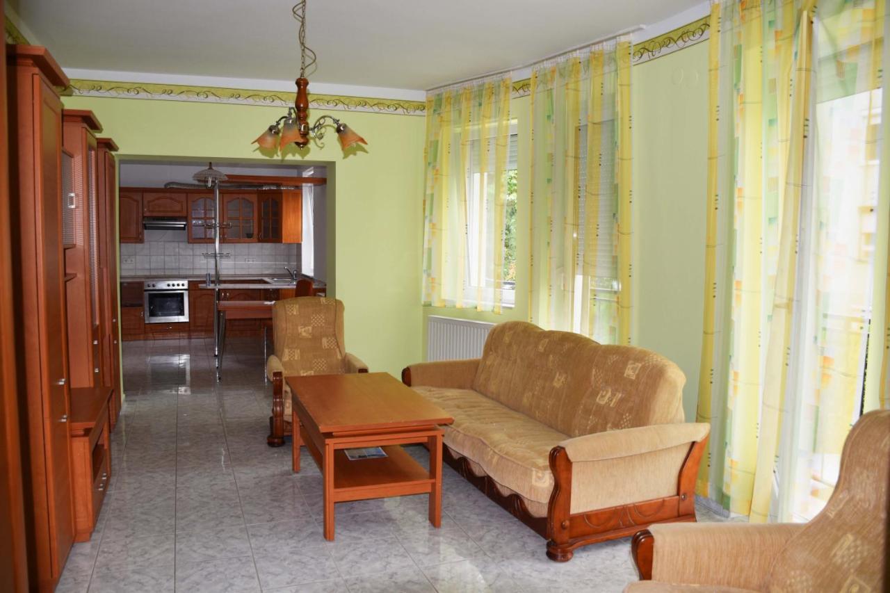 Pilikan Apartments لينتي المظهر الخارجي الصورة